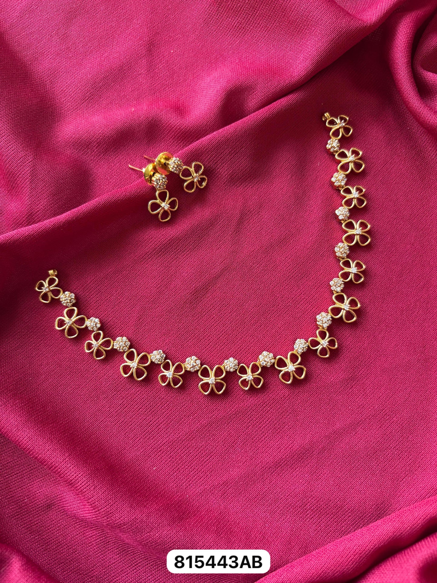 Floral necklace