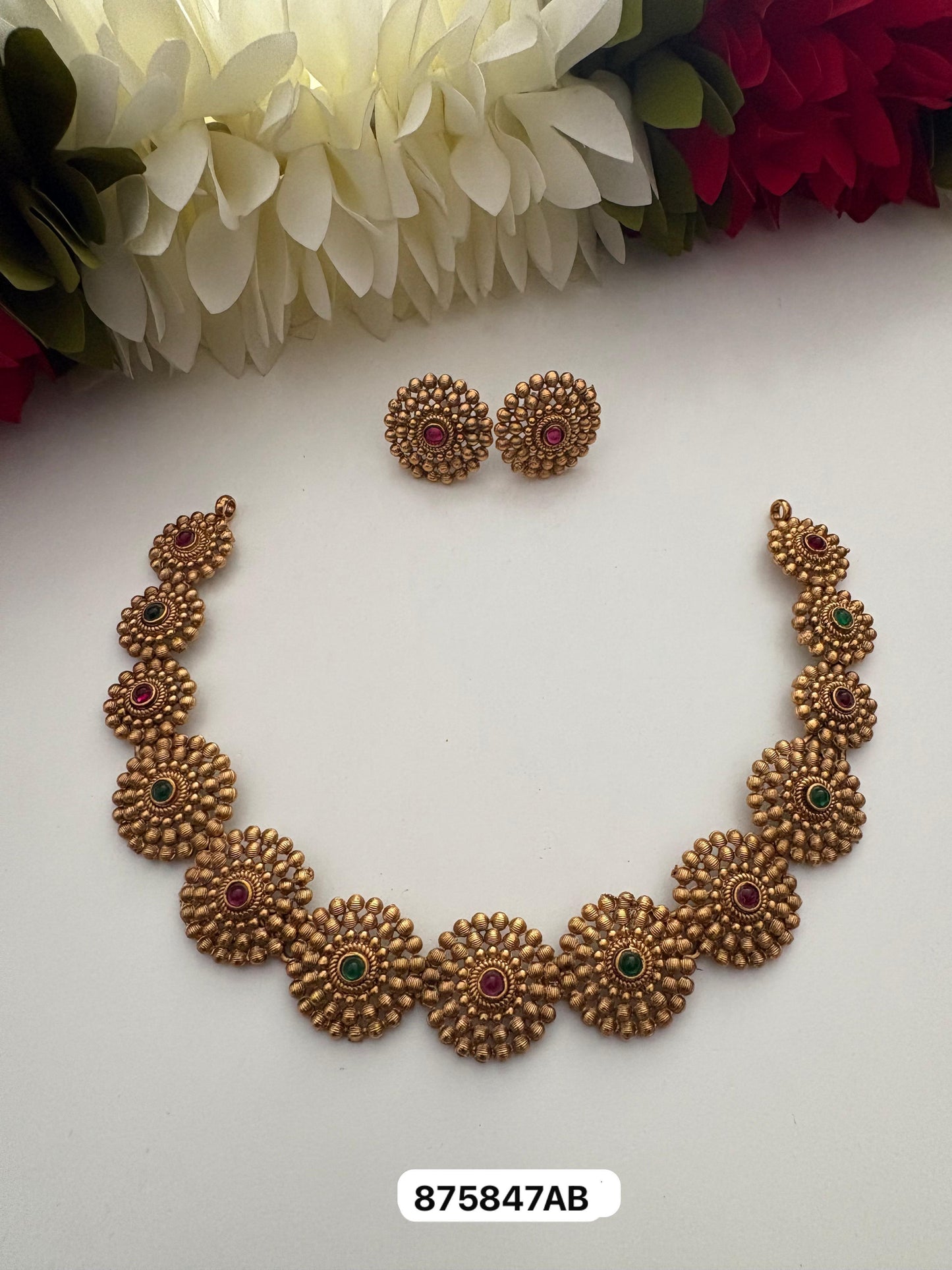 Kavya necklace