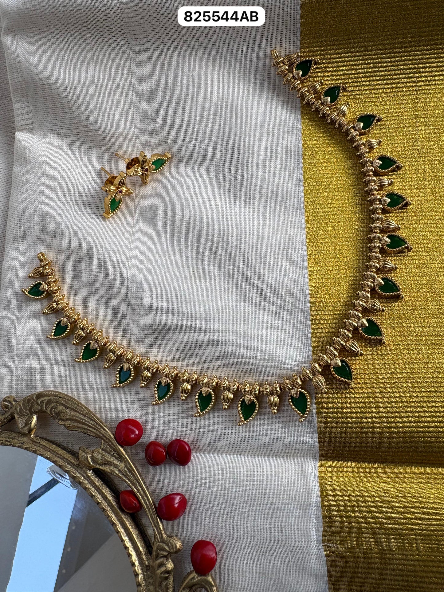 Parvathy necklace