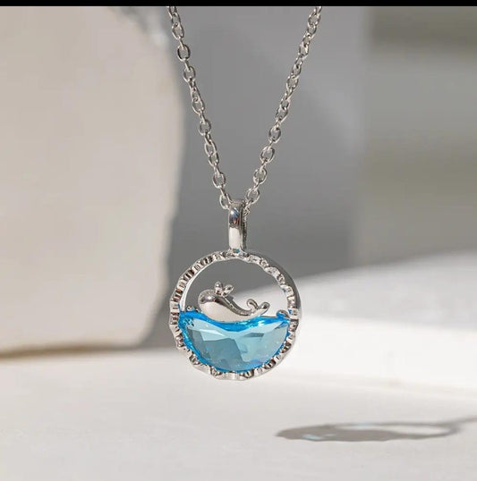 Dolphin Love Loop