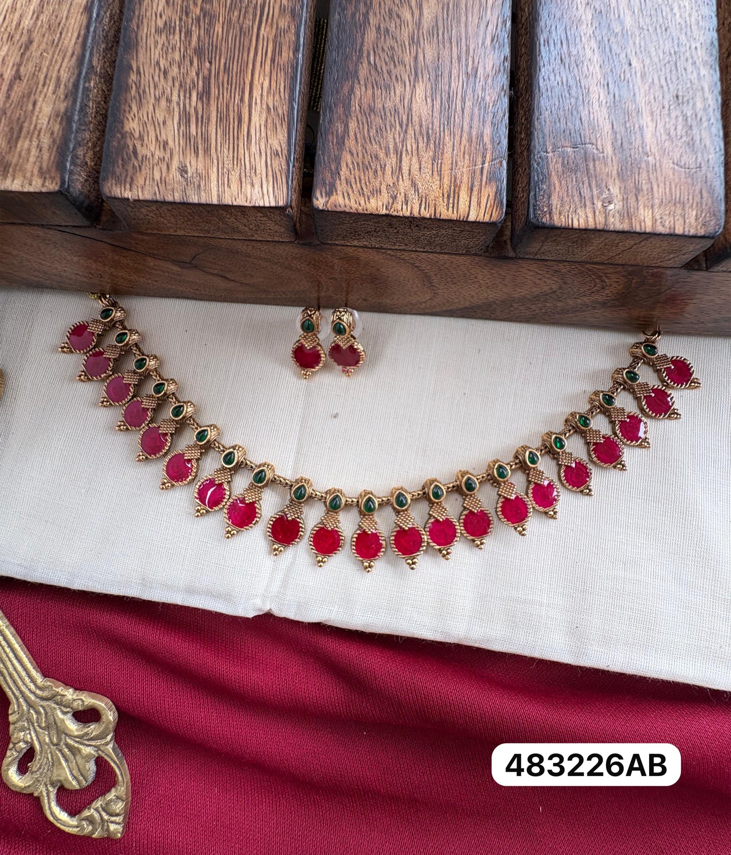 Mandaram necklace