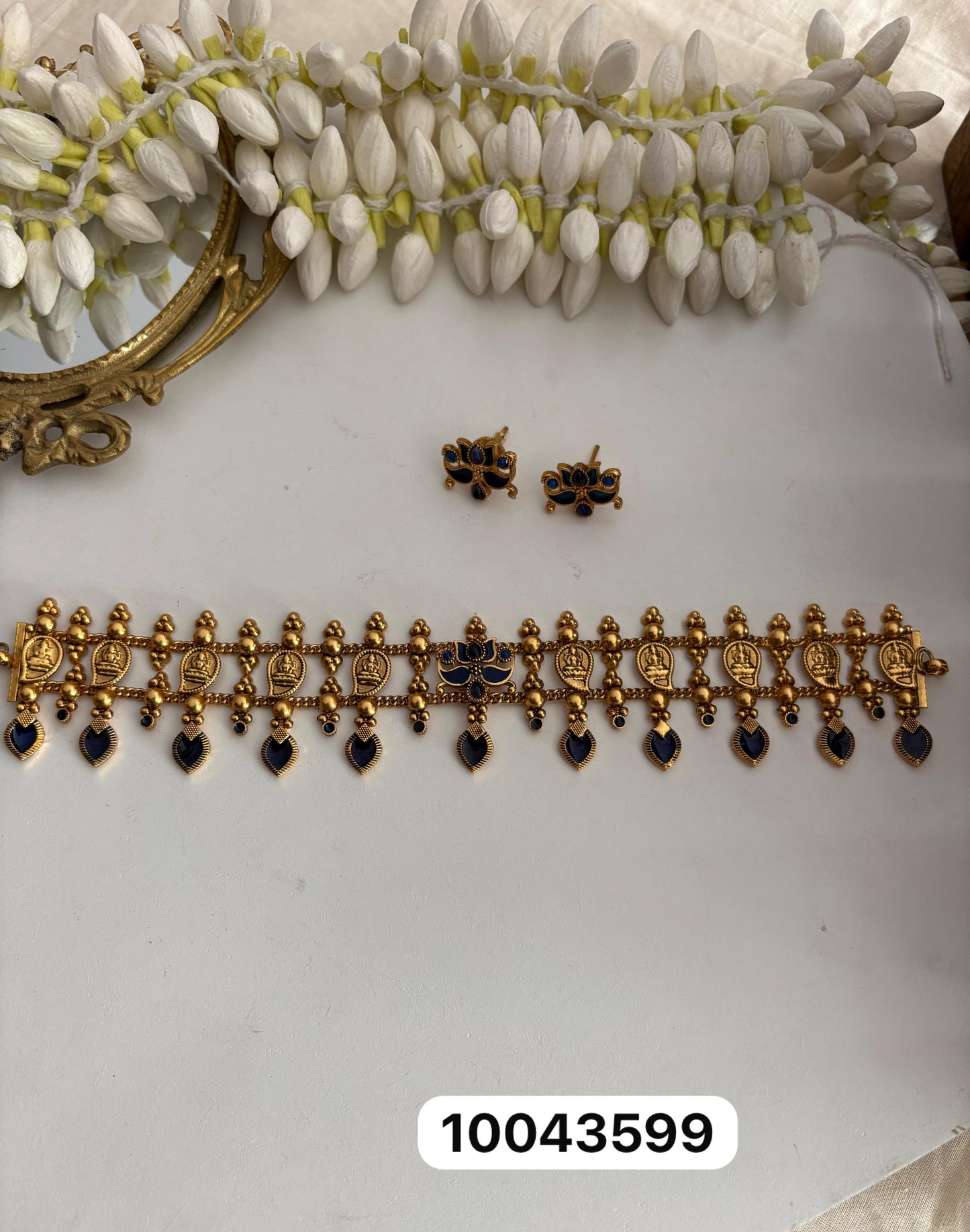 Niha choker